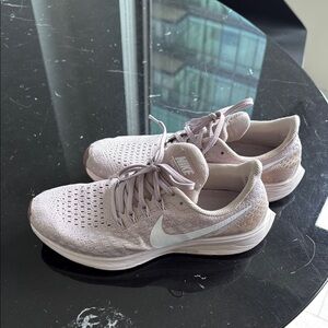 Nike Pink Athletic Shoes with Cushioned Midsole